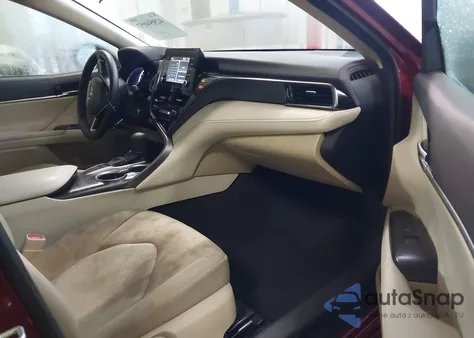 2022 Toyota Camry Le z USA, uszkodzony, nr VIN 4T1C11AK1NU675092